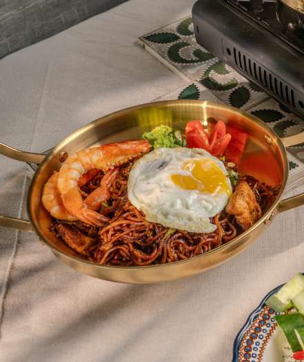 Prawn fried rice on heritage tiles