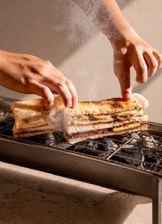 Charcoal-grilled roti bakar